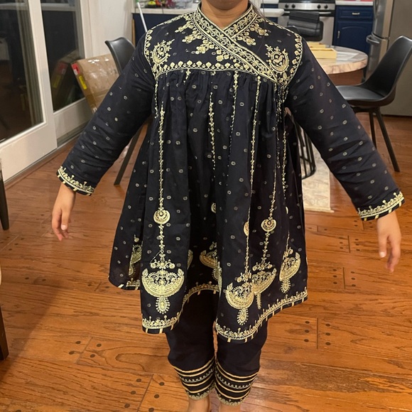 ethnic girls dress - Picture 10 of 12